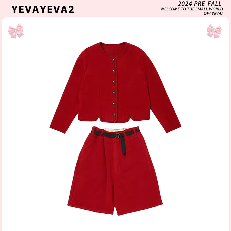 Yeva Korean Chic Retro Design 24 Autumn and Winter Christmas and New Year Red Short Knitted Cardigan Shorts Set