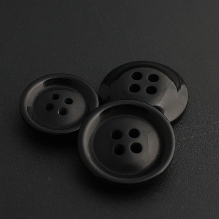 Pure black coat trench coat wild black unisex casual item resin four-eye button button