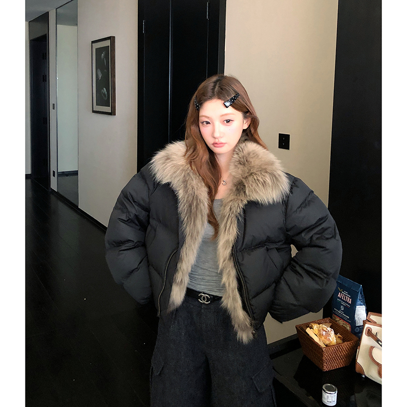 90% White Goose down Short Puffer Jacket for Women 2025 New Style Petite Puffer Jacket with Fox Fur Trim Winter