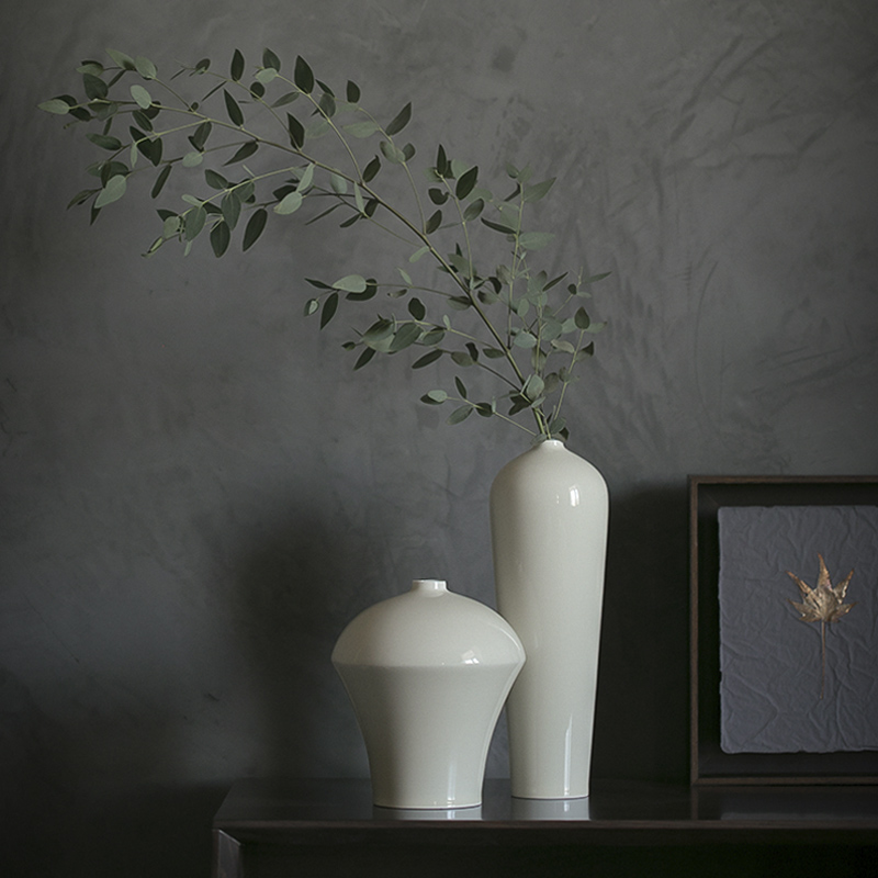 The Elegant Collection of the Elegant New Plum Bottle Ivory Yellow Flower Bottle Floral Flower Inserts in the Decorative Z