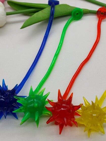 Large Meteor Hammer Crocodile Spider-Man Sticky Hand Soft Glue Elastic Retractable 8090 S Nostalgic Canteen Kids Toy