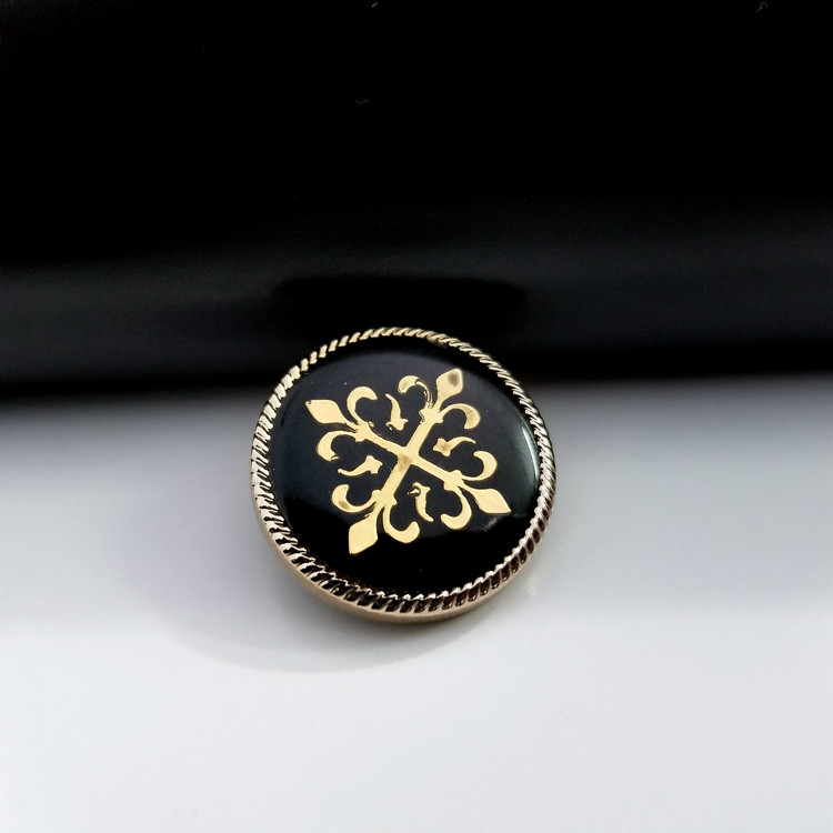 Qi's new popular light gold black seal cross flower suit coat windbreaker sweater shirt button 15 or 22mm