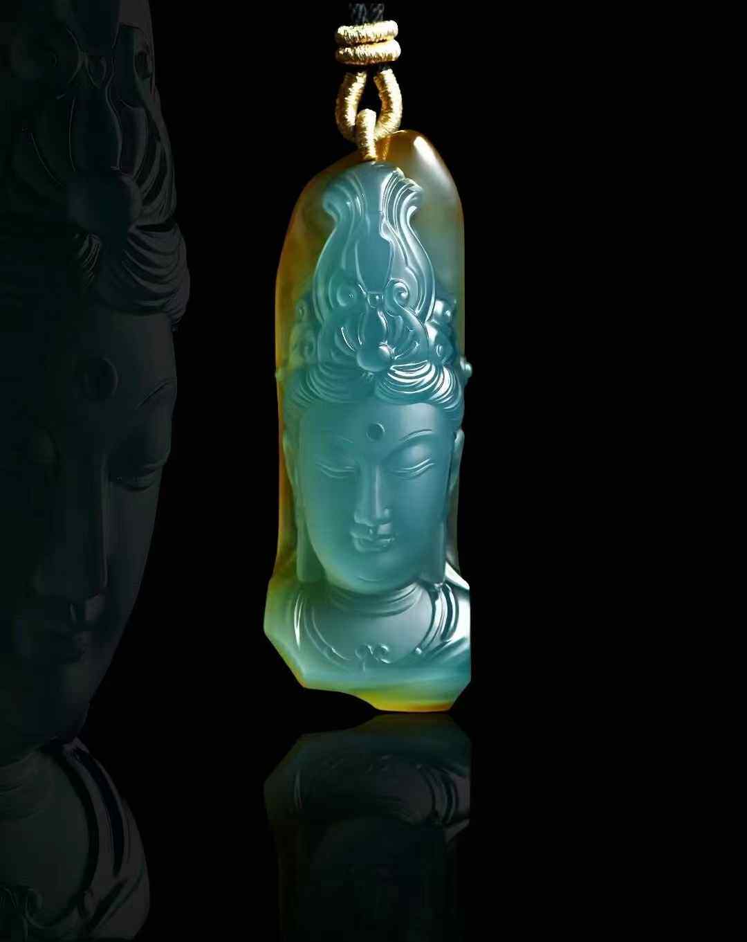 石头鱼翡翠