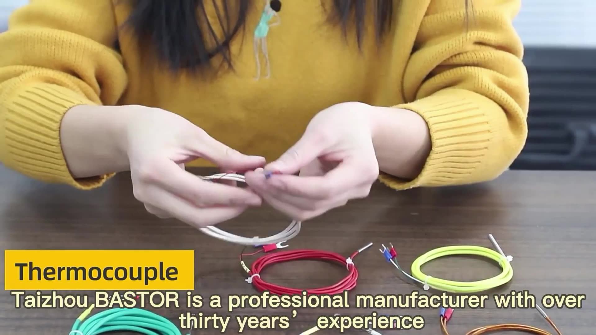 1200c Industrial Stainless Steel Probe Bending High Temperature Sensor