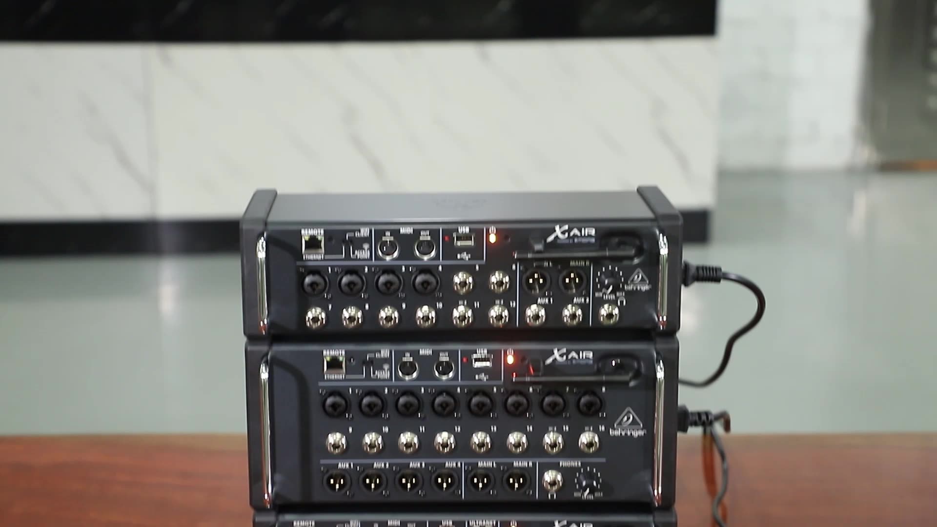 Behringer X AIR XR16 デジタルミキサー Behringer X AIR16 デジタル