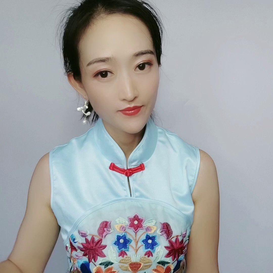 變髮尤拿髮藝青海館終於完成夢幻美少女長捲髮仙氣十足、萌軟可愛– 我是Joy我在enjoy, image size:1080x1080