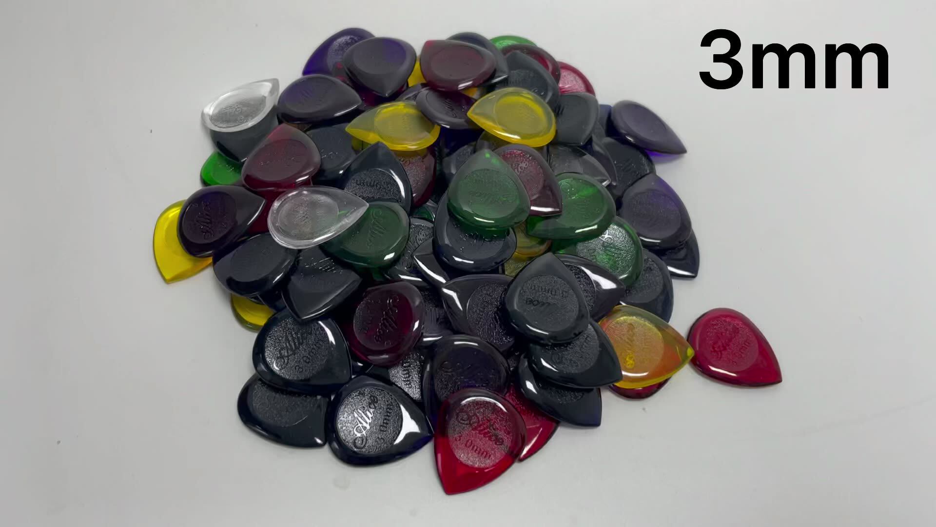 100 Plettri Per Basso/chitarra, 3 Mm, Forma Goccia, Assortiti, Con Scatola Inclusa