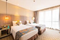  Shanghai Bund Zhongnan Waterfront Hotel (Bay Tower)River View Luxury Room