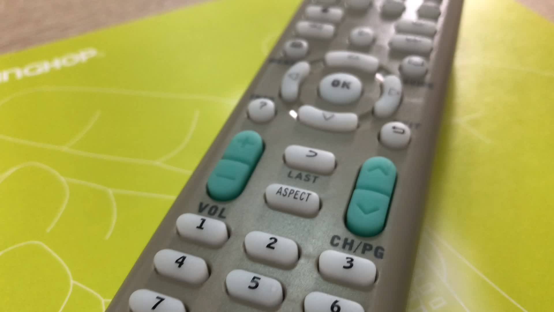 Ur1899 6 In 1 Remote Operated Tv Sat Dvd Dvr Aux Cbl Universal Remote