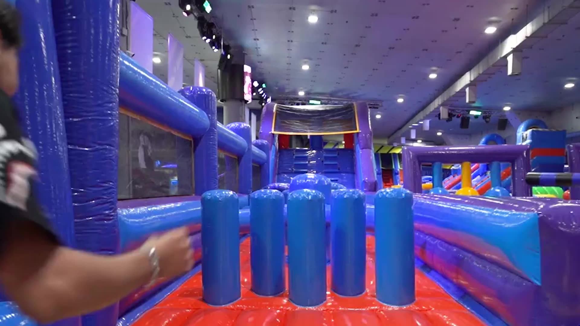 1000sqm Inflatable Castle Bounce Park Giant Indoor Customized Sports