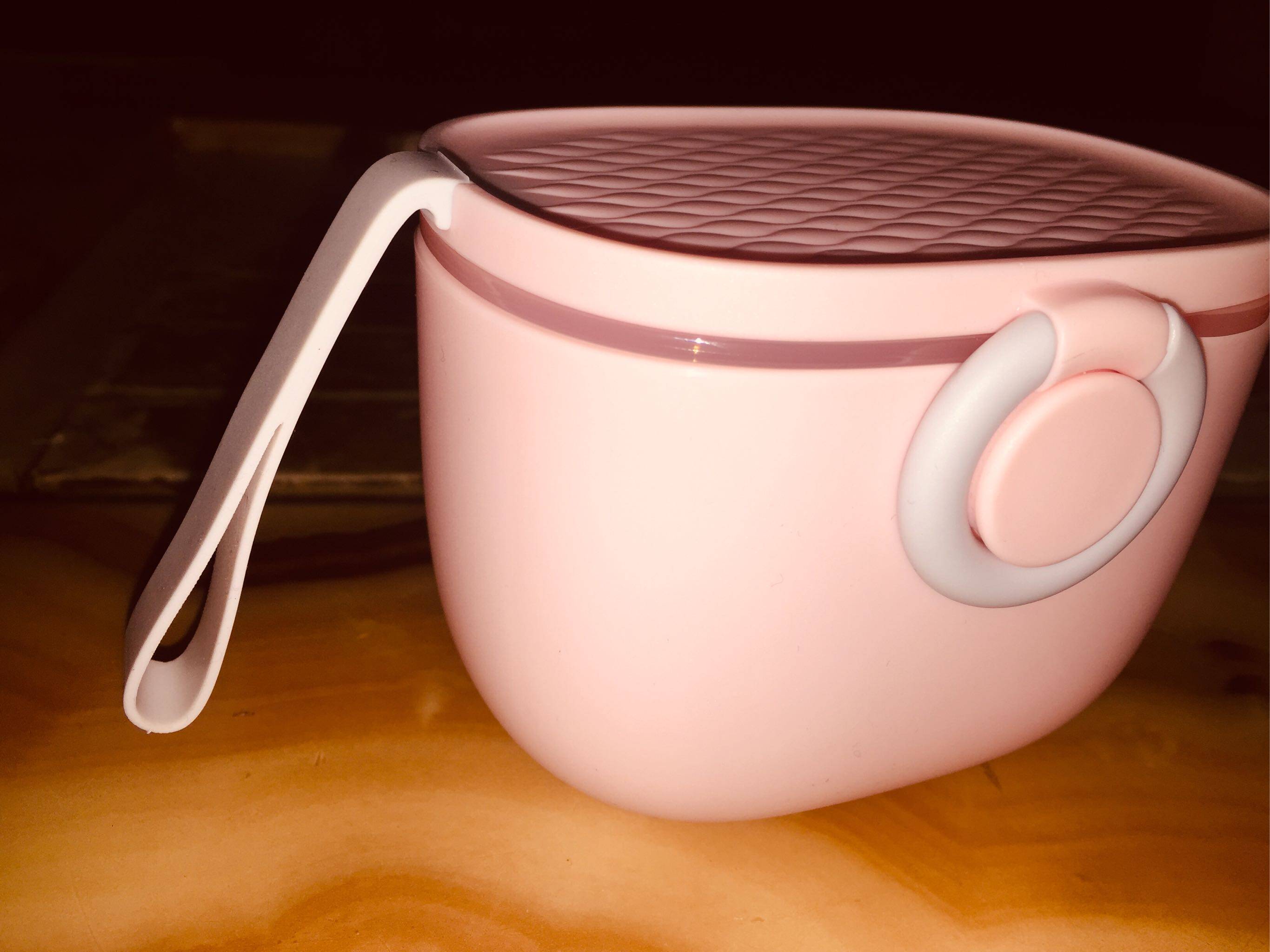 免费试用 便携式多功能奶粉盒怎么样是哪个国家的牌子，热门产品亲自试验_搜券