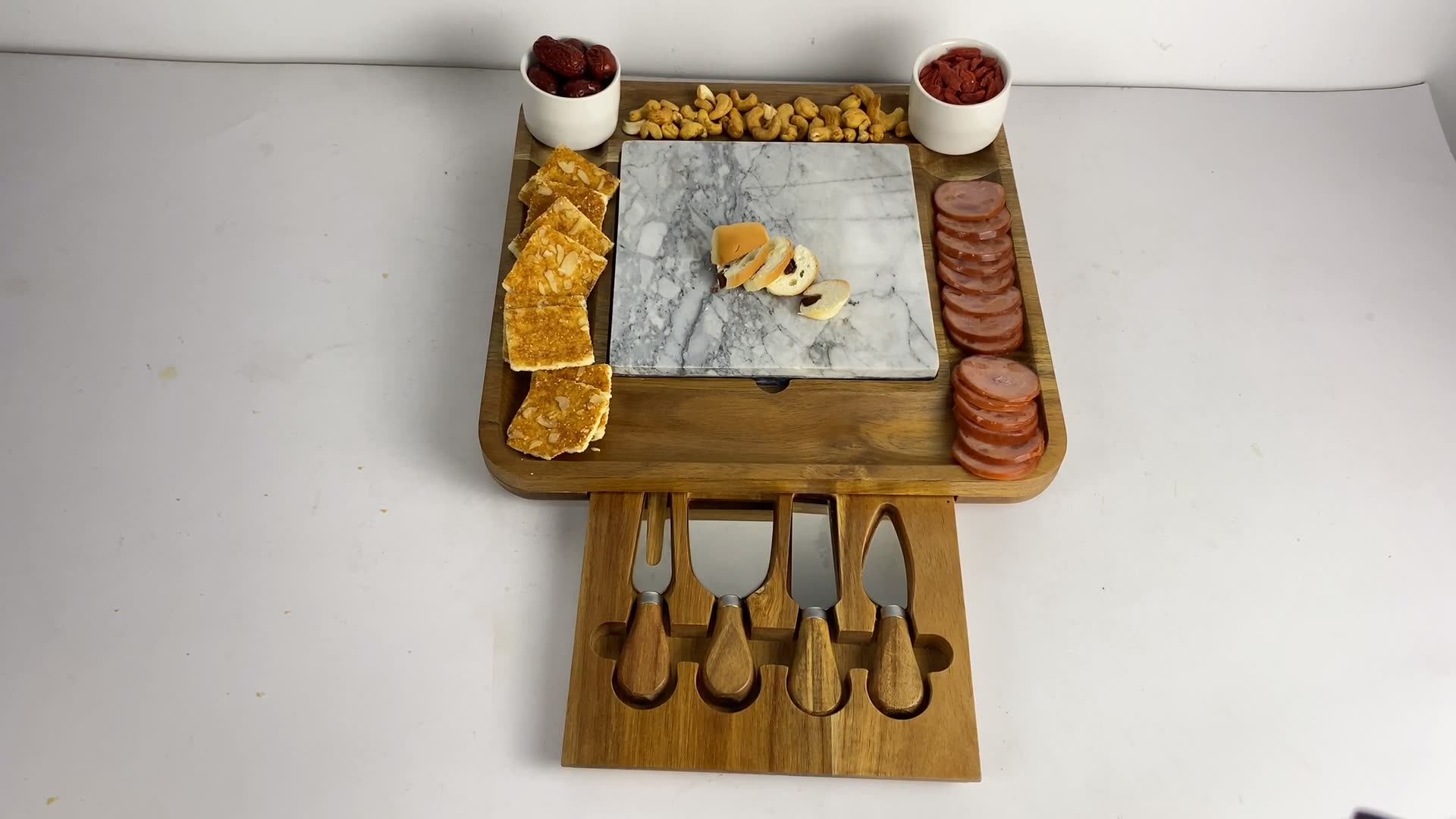 Rotating Round Acacia Wood Cheese Board Serving Platter With Stainless