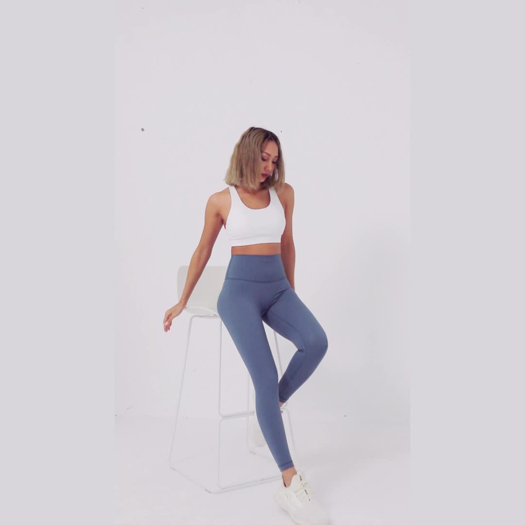голая женская йога видео