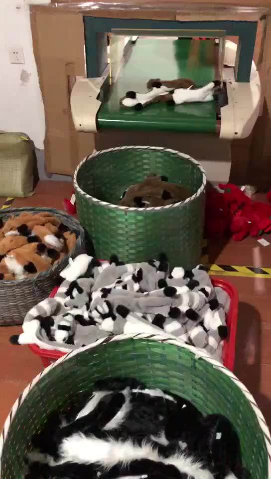 No Stuffing Dog Toys With Squeakers,Durable Stuffingless Plush Squeaky