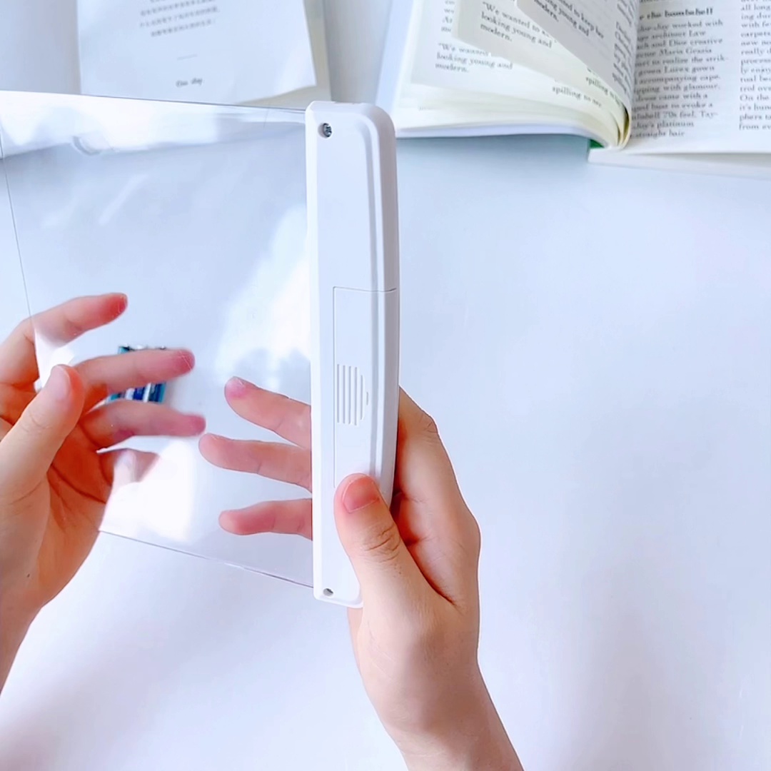 被窝读书党狂喜。这个盏护眼灯也太顶了吧宿舍熬夜神器实测