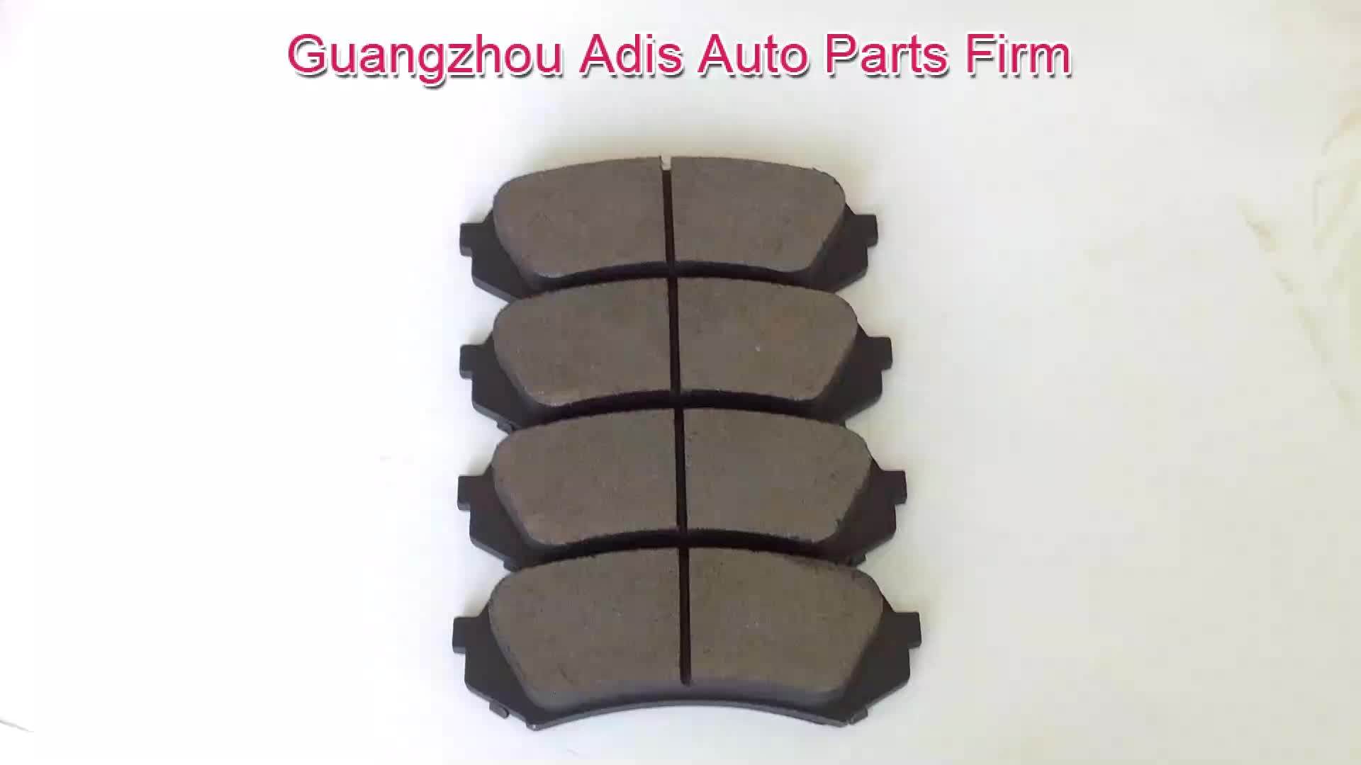 0446660070 Guangzhou Factory Japanese Car Auto Spare Part Metal Ceramic Brake Pads For Hiace
