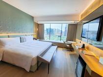 Yoho Treasure Island Resorts World Hotel Pure Gold (Treasure Island) Lake View Twin Room