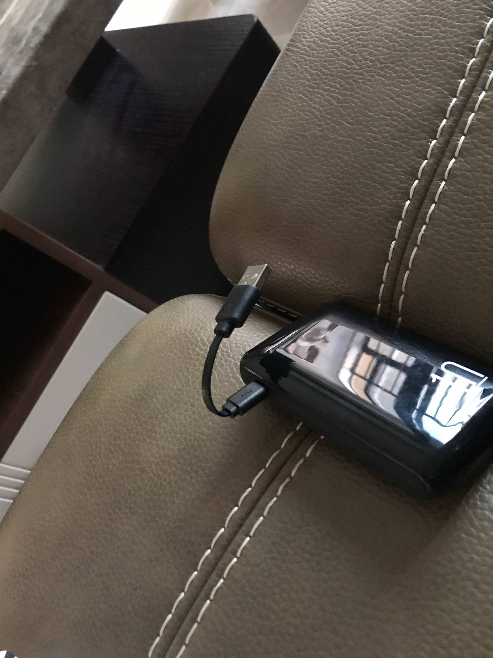 迷你便携充电宝10000毫安什么牌子好还便宜，真实测评结论_搜券