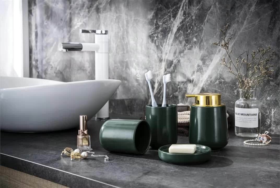 Manufacturer Wholesale Round 4 Piece Ceramic Bathroom Accessories Set