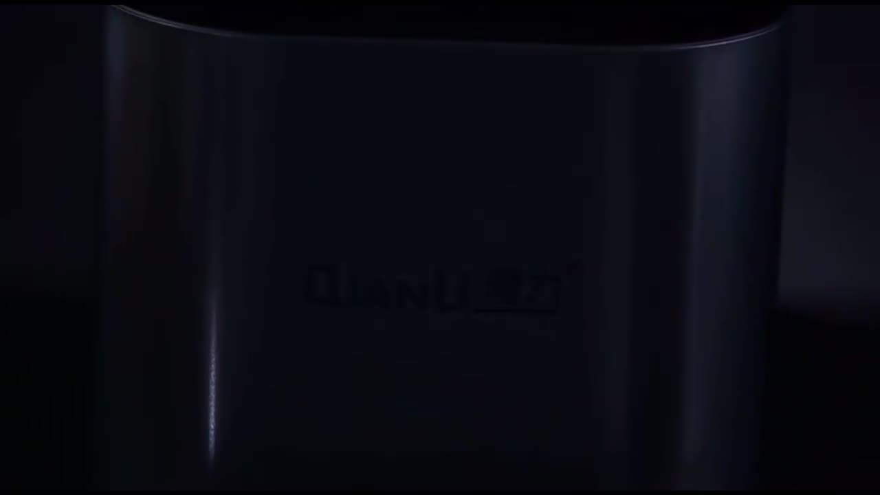 本UV灯能够充电？别再被旧款害了。