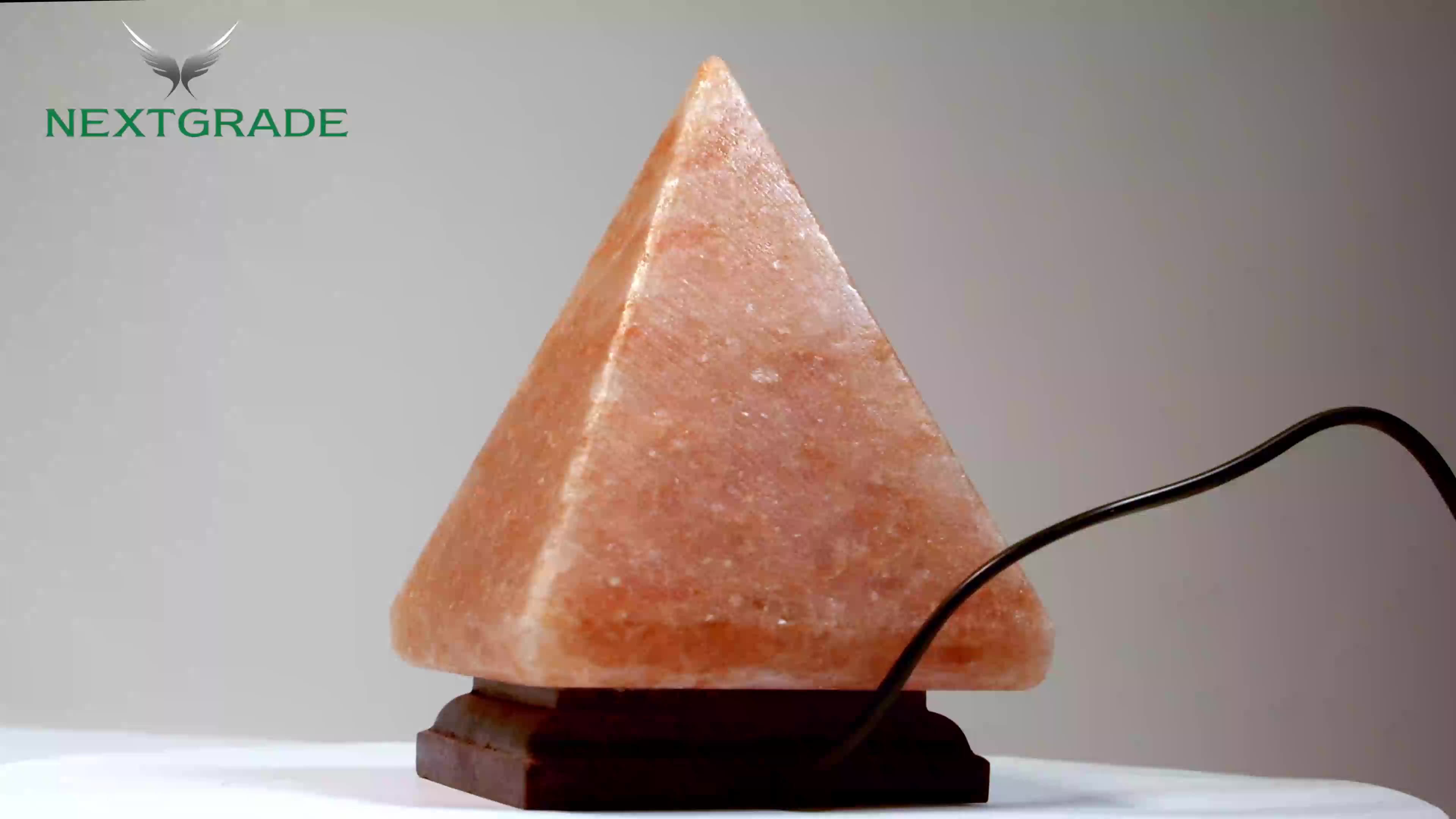 2022 Sale! Himalayan Salt Pyramid Design Mini Usb Lamp High Quality