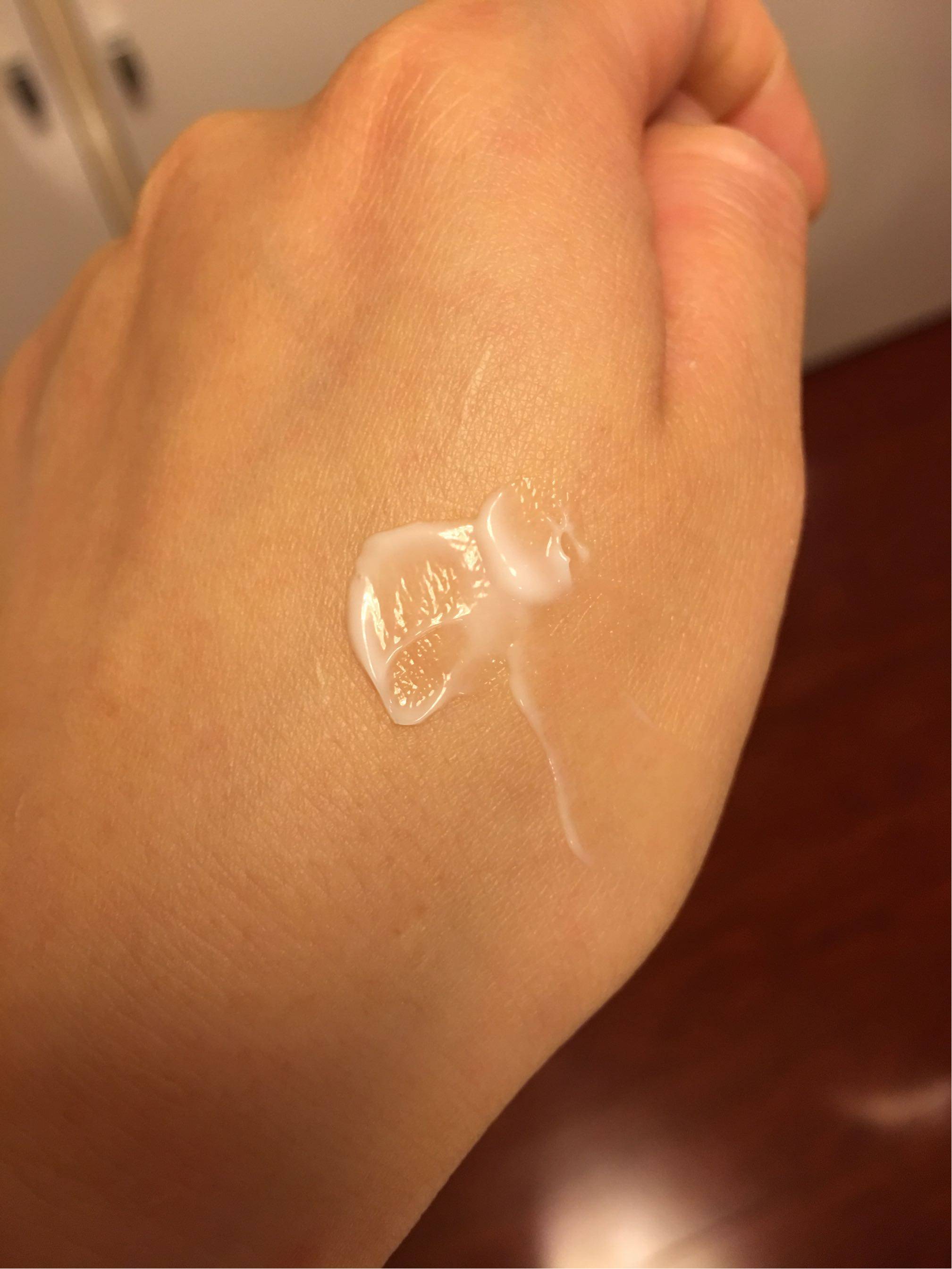 佰草集新玉润保湿菁华霜