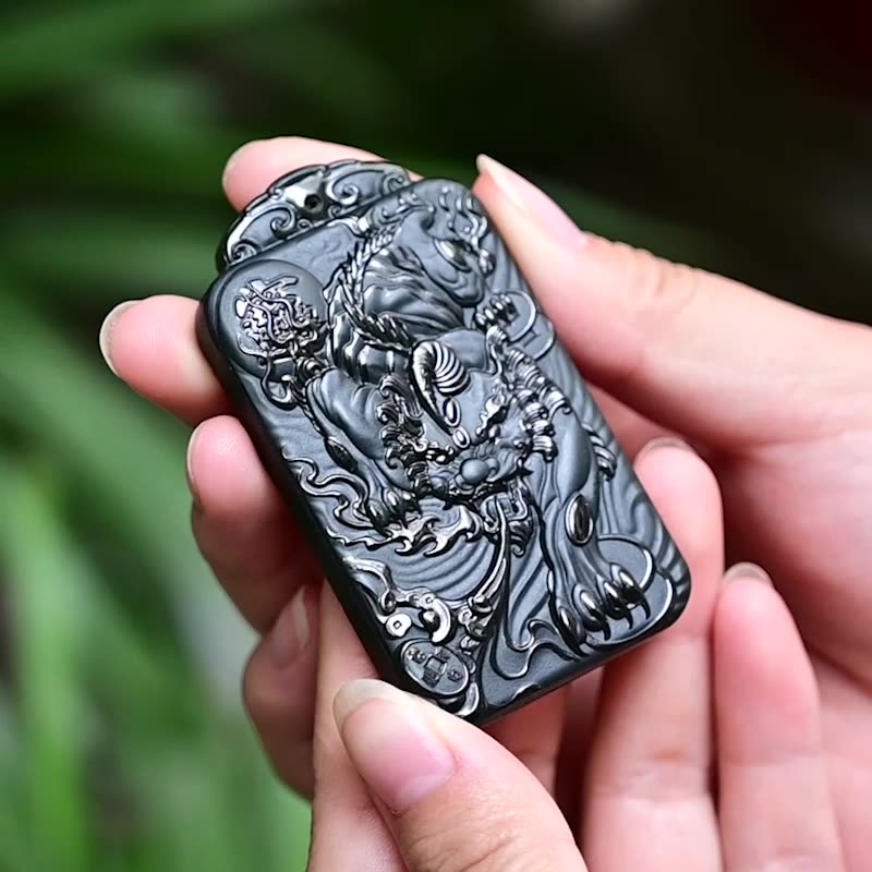 因为啥越来越多男生开始戴和田玉吊坠？