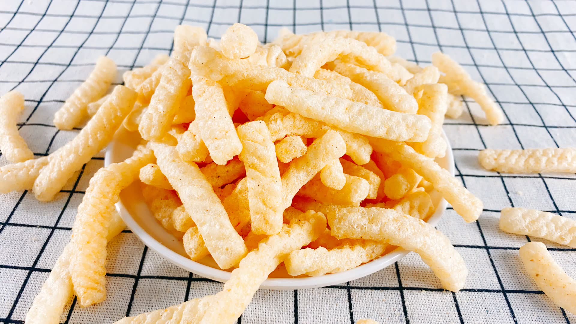 delicious puffed food snack for prawn flavor cracker, View food snack