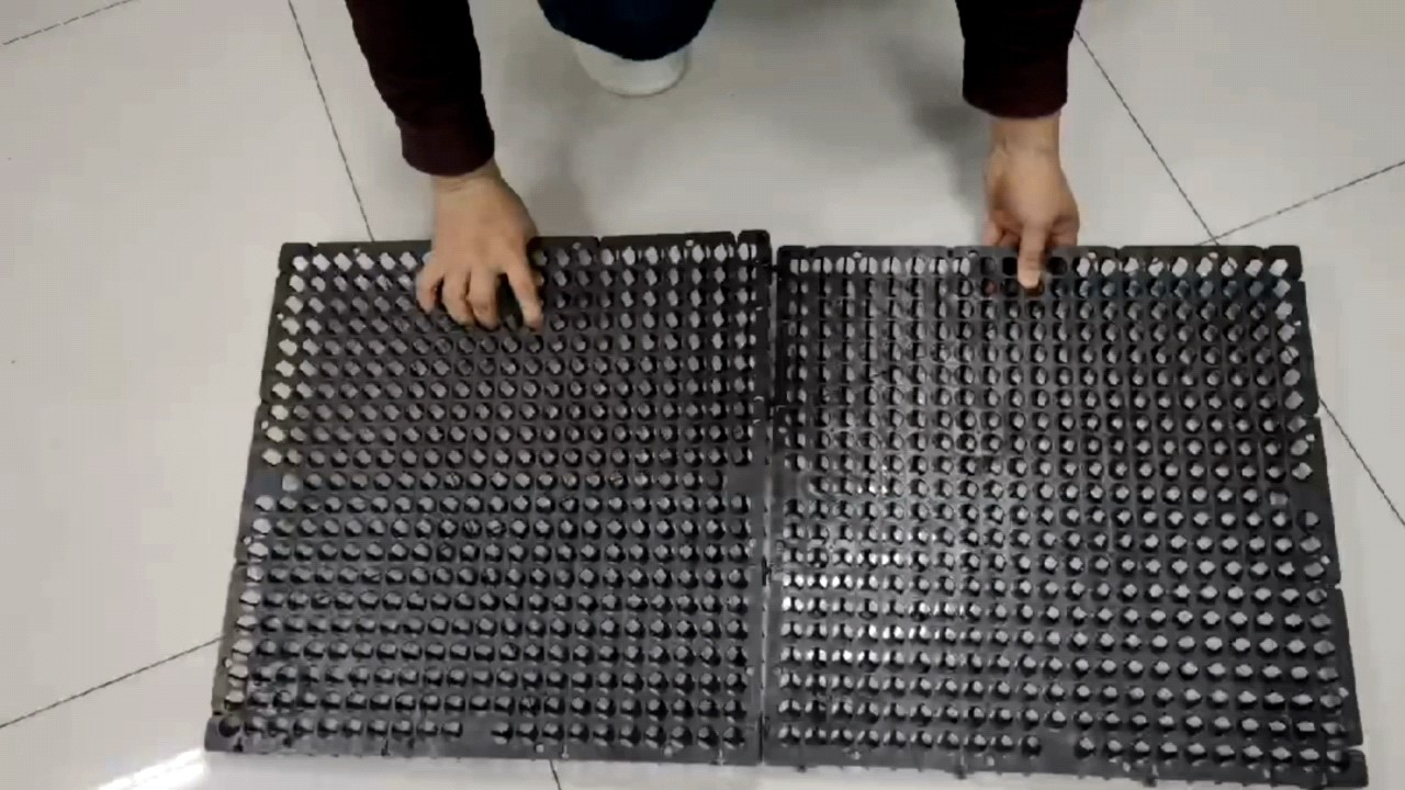 Sdm Plastic Drainage Cell Drain Cell Artificial Grass Mat For