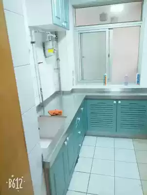 Kitchen and bathroom home affordable overall cabinet Stainless steel countertop kitchen overall cabinet customization E0 level environmental protection overall cabinet