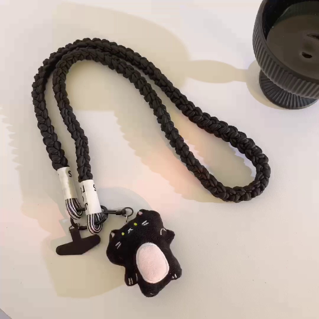 11.8块买个会吸猫的挂绳。本届国货把少女心拿捏成文化品了？