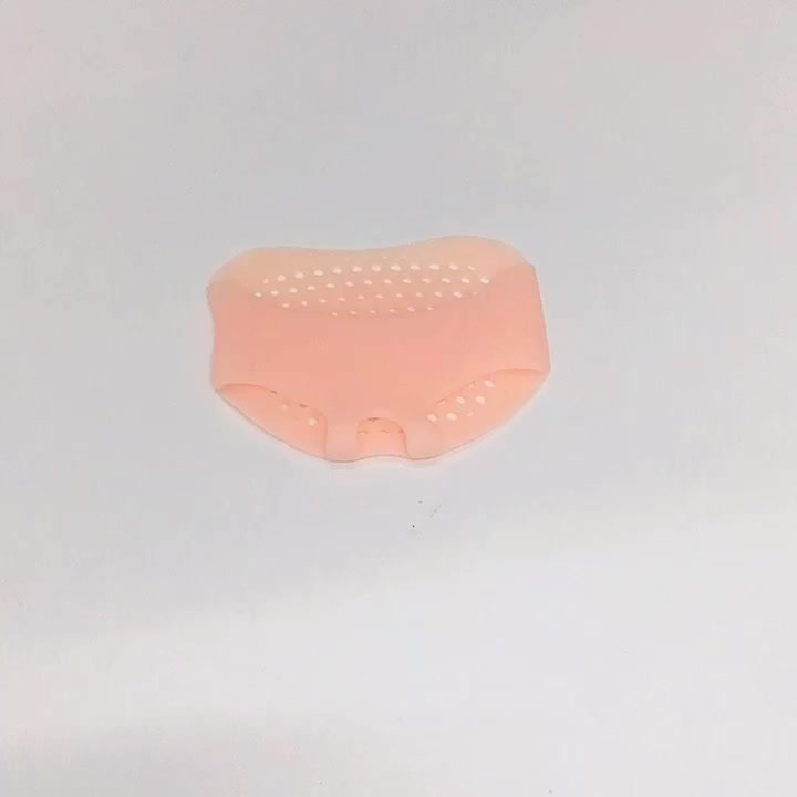 shoes with forefoot cushioning