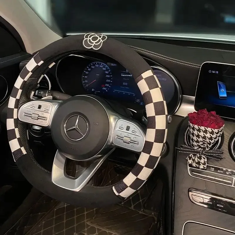 Short plush car steering wheel cover women's Internet-famous camellia flower houndstooth anti-slip autumn and winter women's steering wheel handle cover