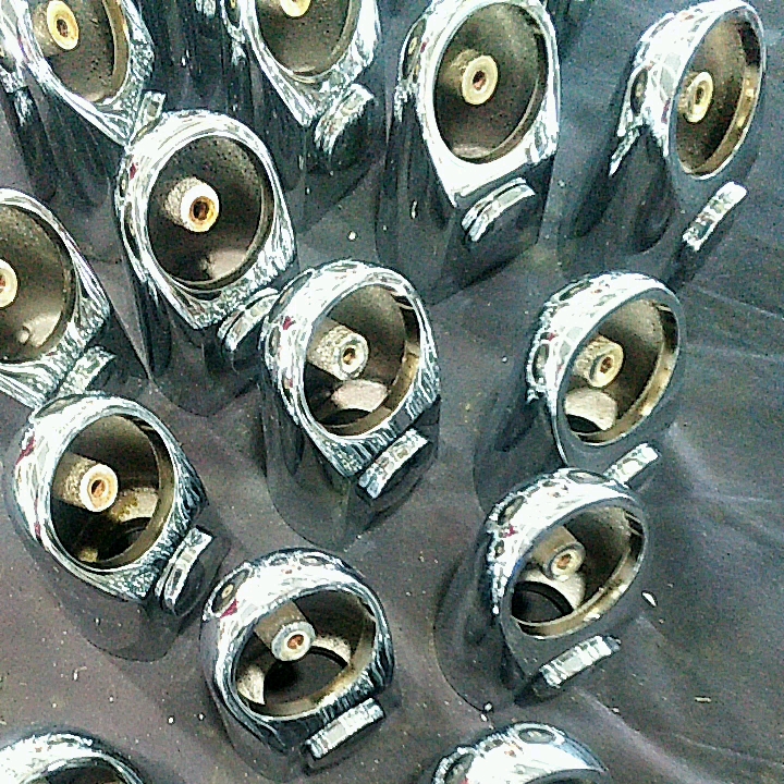 Wall Mounted Prison Brass Shower Head Chrome Plated Bathroom Shower