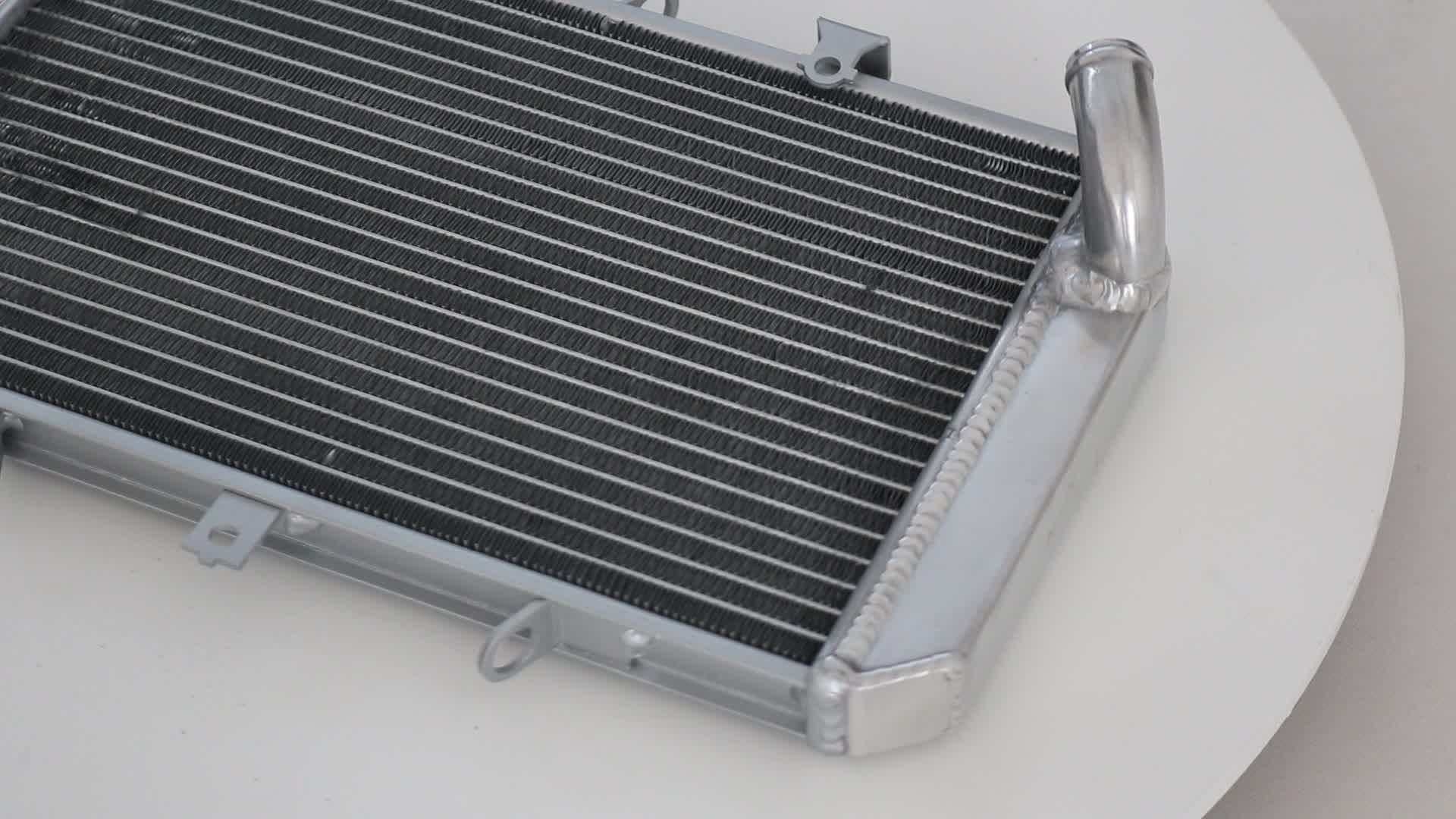Уплотнитель для радиатора охлаждения фредлайнер. Высокопроизводительный 3-рядный алюминиевый радиатор для nissan pathfinder. Гоночный радиатор. Mot0042731 радиатор. Радиатор golf 6.