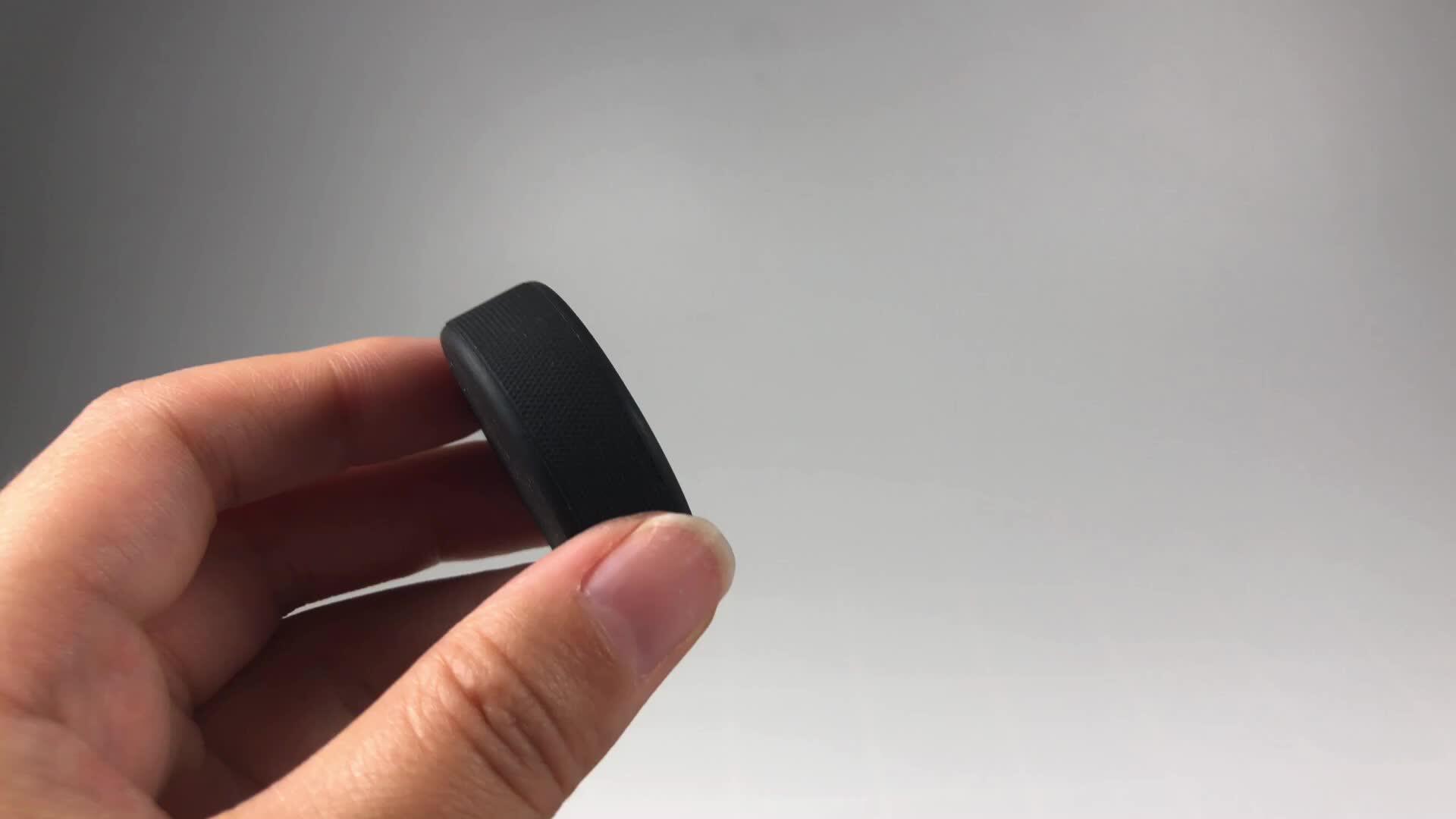 Mini Rubber Ice Puck Key Chain,Silicone Or Rubber Logo Printing Hockey