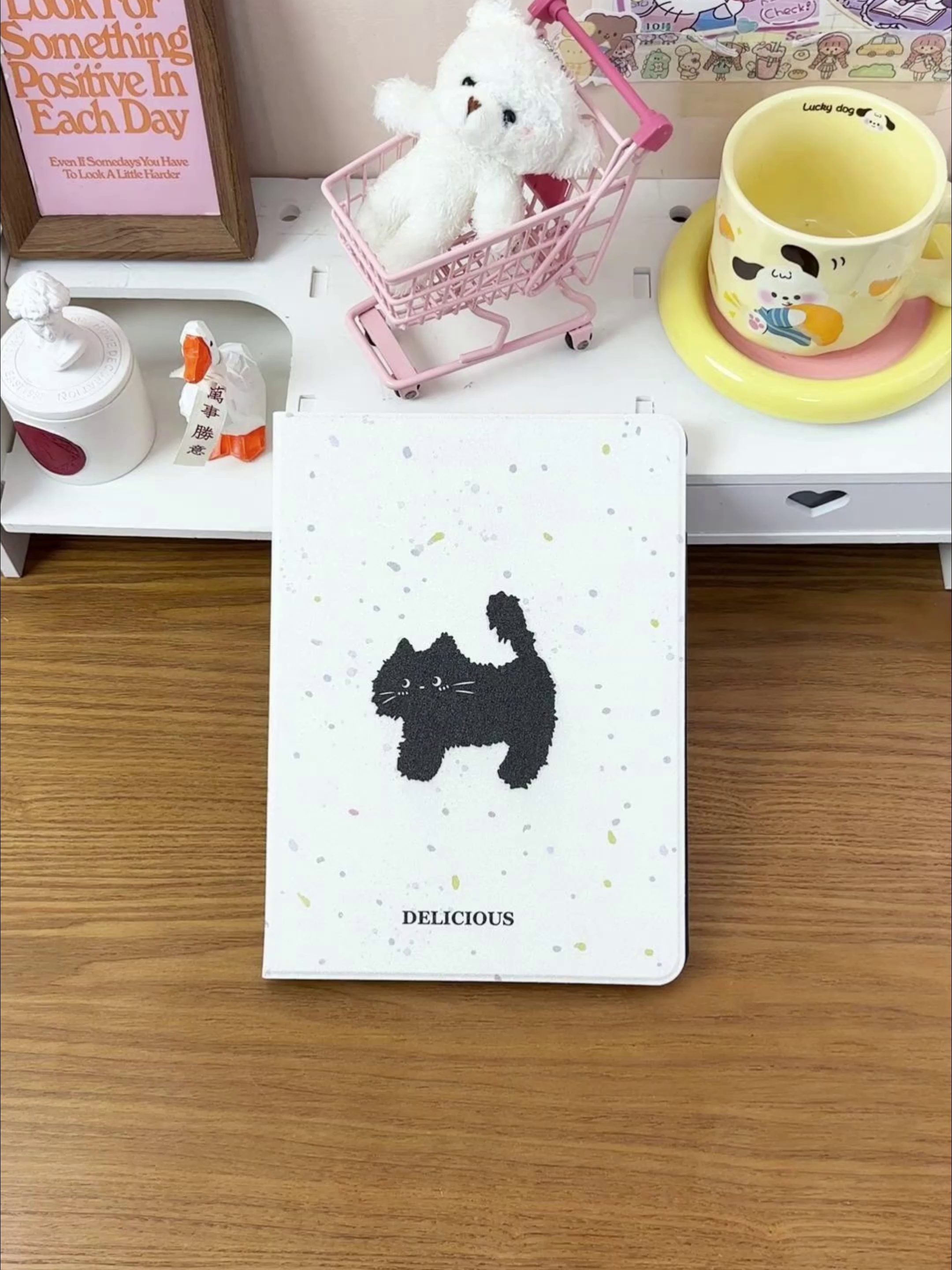 12.9块的凯蒂纹iPad壳、�真得以当“防摔战甲”还萌到炸裂？