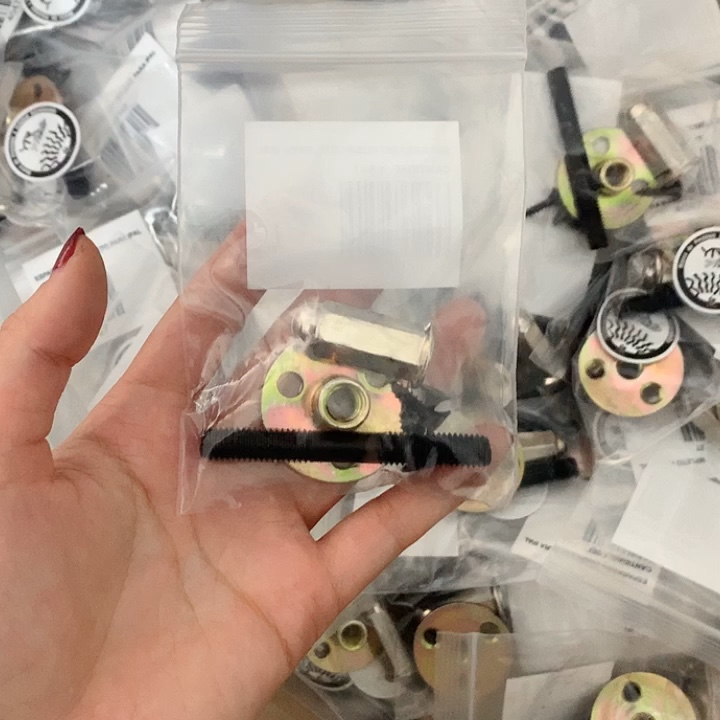 M6 M8 M10 M12 Climbing Wall Furniture Connector Iron Round Base Three