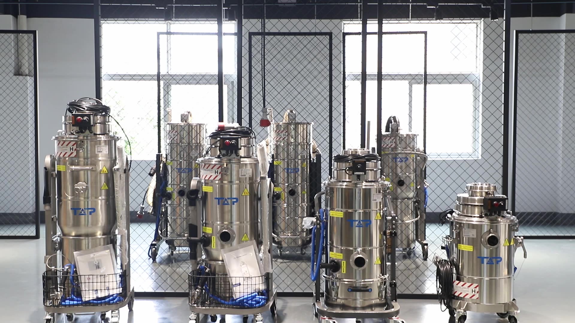 Dry Type Three Phase Explosion Proof Industrial Vacuum Cleaner For