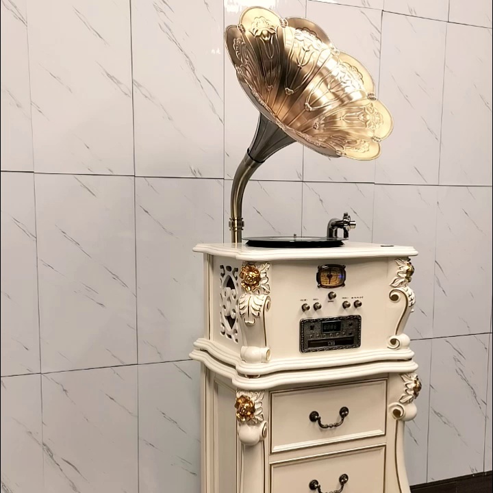 此年头还用留声机？你家客厅差的不是音响，是灵魂。