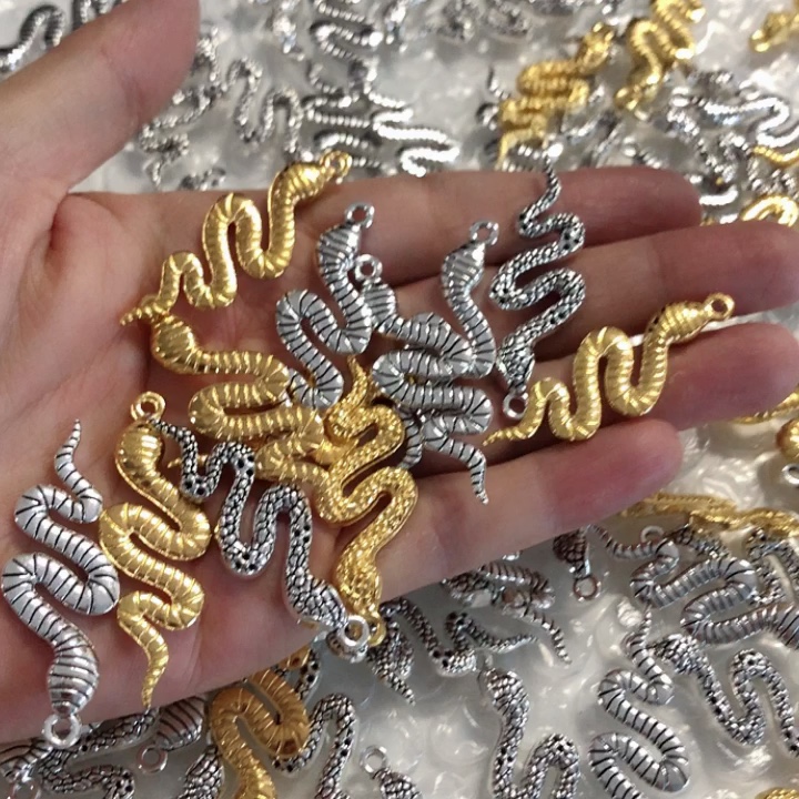 Download Metal Snake Jewelry Findings Antique Color Cobra Snakecharms Pendant Charm Necklace Earrings ...