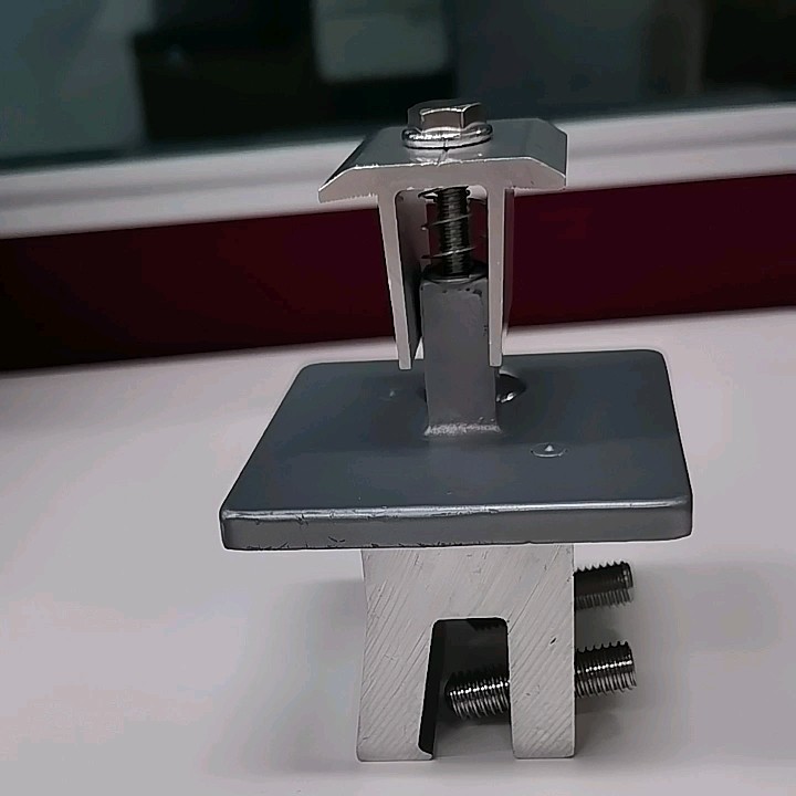 Rail Free Metal Roof Standing Seam Clamp No Rail Solar Panel Mounting