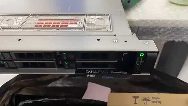 1u Rack-mounted X86 Server D Ell Poweredge R650 8 X 2.5
