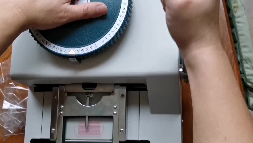 Stainless Steel Dog Tag Machine Engraver 52 Characters Handheld Letter Embossing Machine Metal