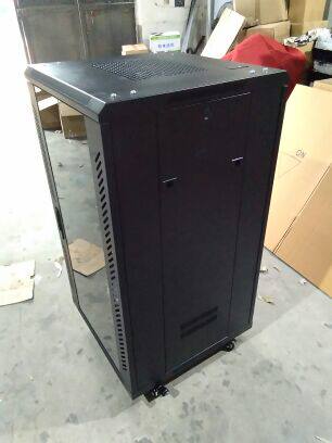 Server cabinet 19 inch Internet enclosure totem enclosure 18U to 42U enclosure 600 depth enclosure