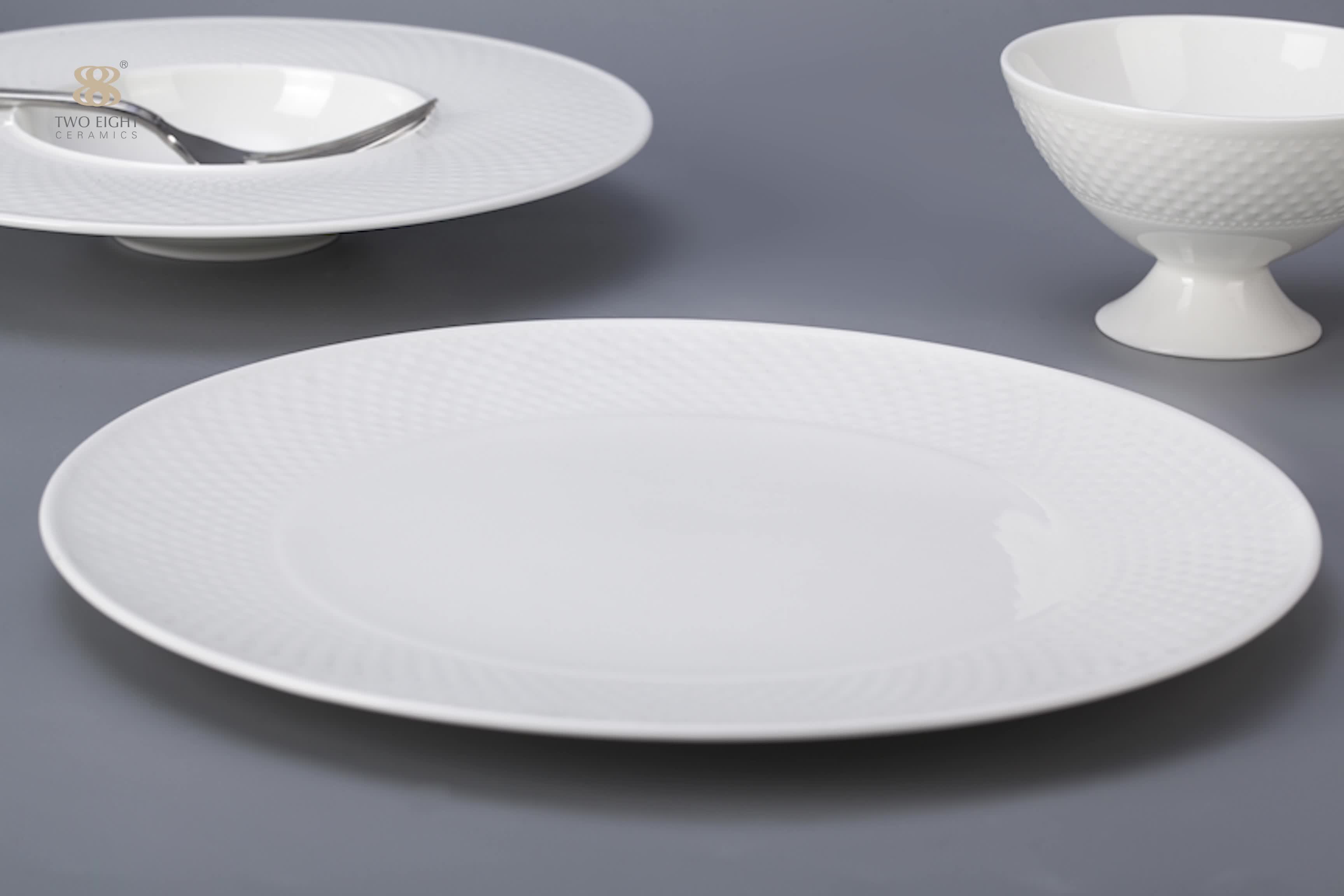 Porcelain Tableware Wholesale Manufacturer Top Choice New Style Microwave Oven Safe Holiday
