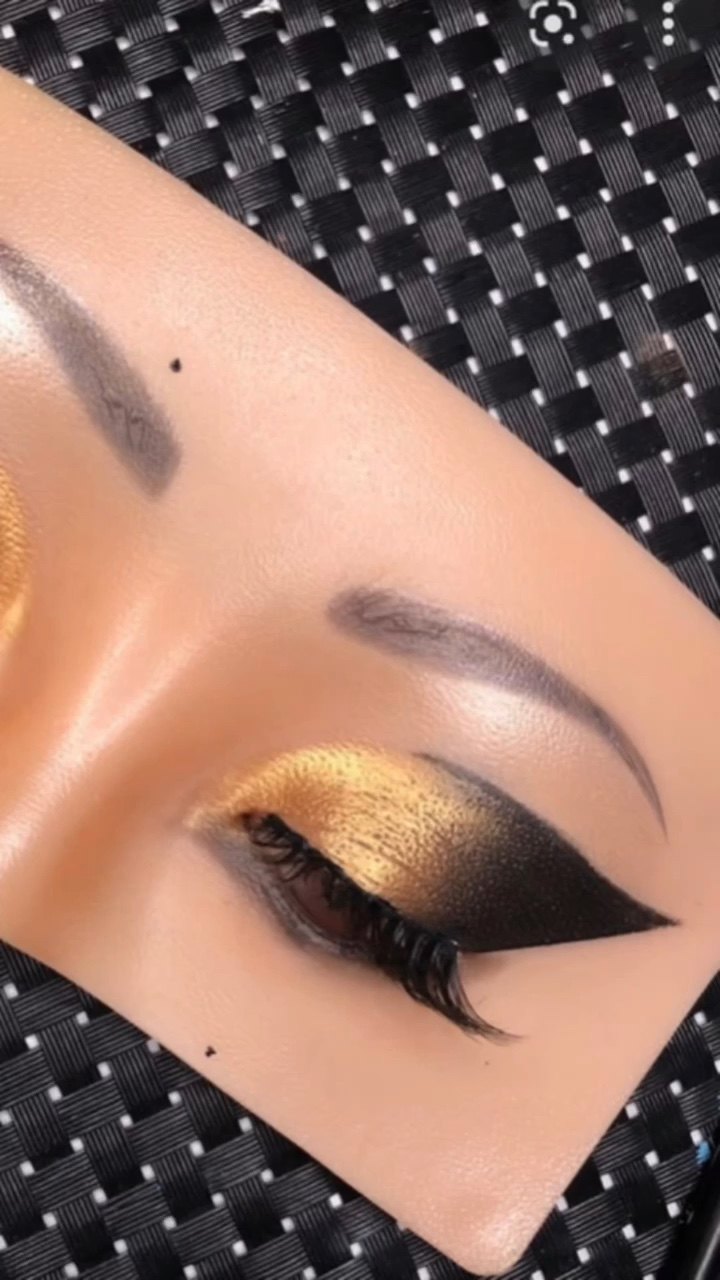 Cheap Female Face Mannequin Face Reusable And Washable Silicone Base