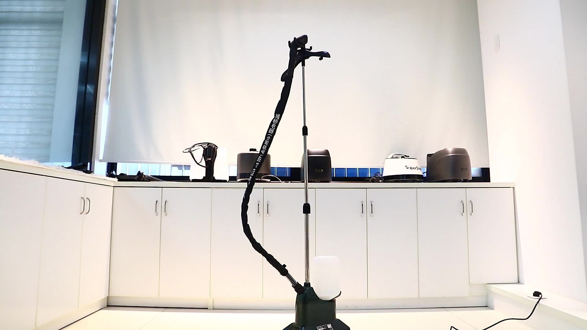 Tras E8 Deluxe Electric Professional Clothes Steamer 3.5l Large