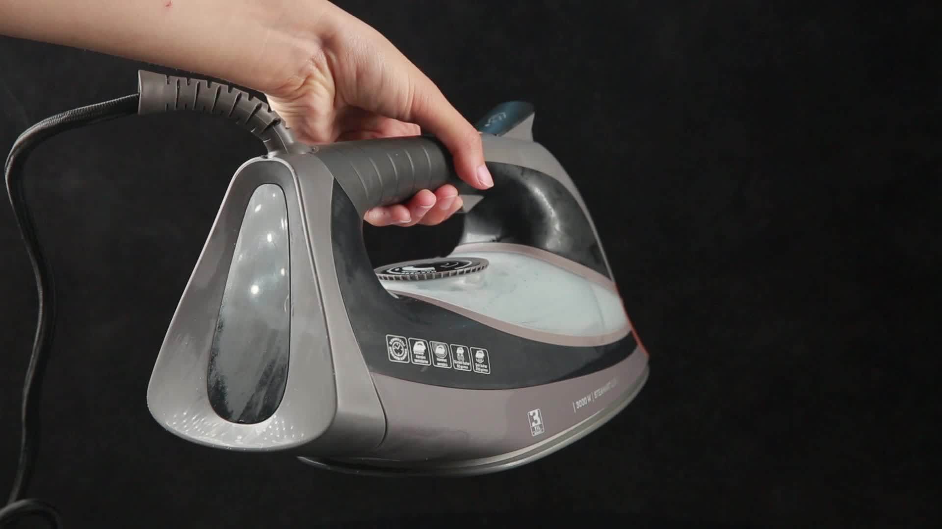 China New Design Autoshut Off Portable Vertical Hotel Steam Travellers