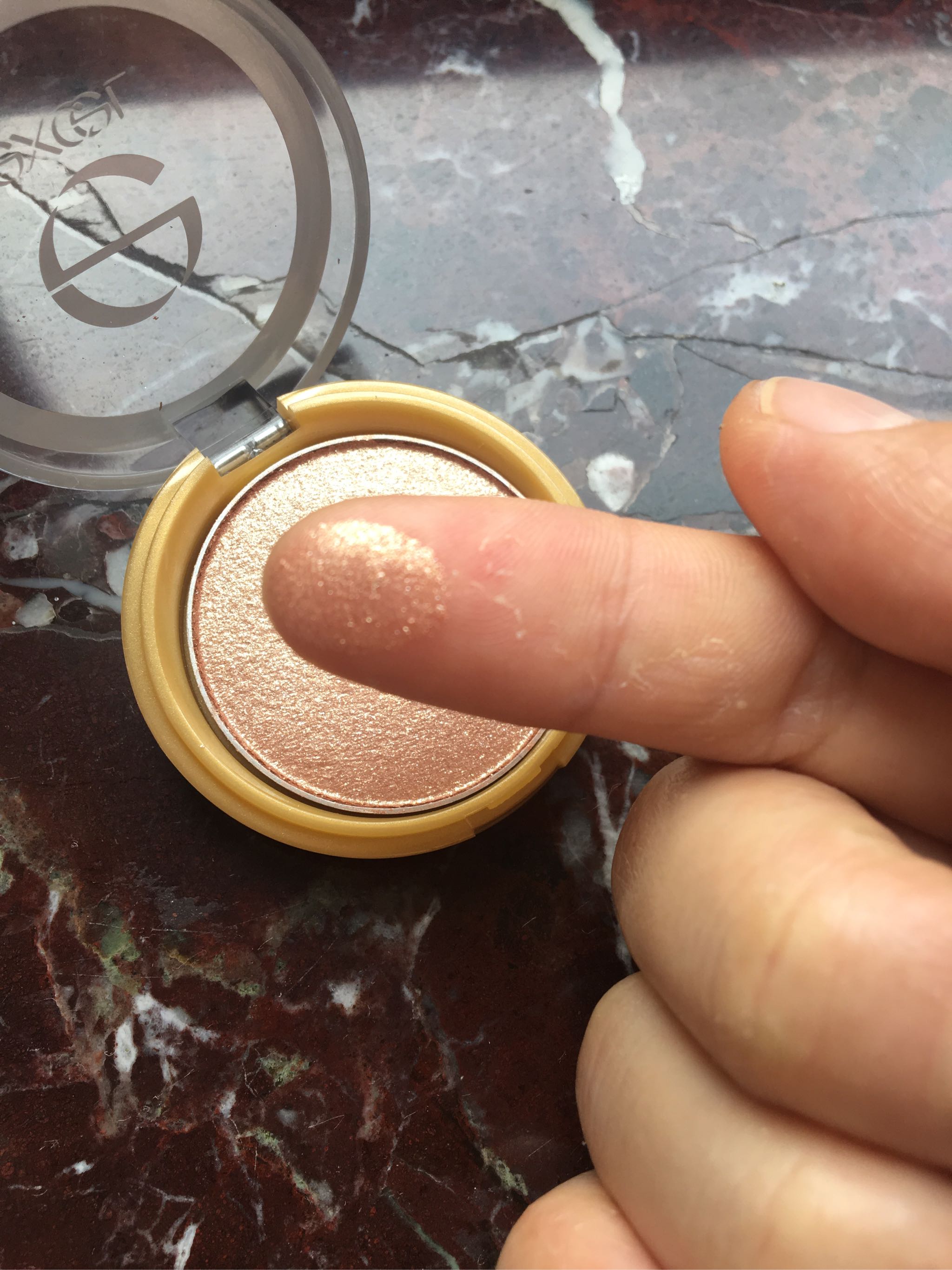 ins超火单色眼影可做卧蚕有用吗？使用效果显示,第4张